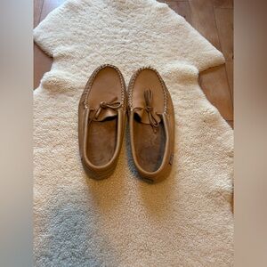 Laurentian Chief Men's Moose Hide Earthing Moccasins
Size 11